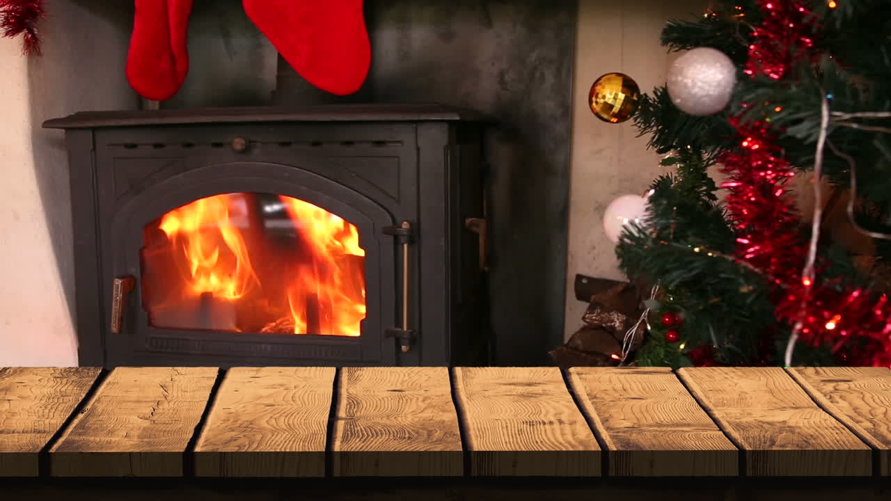 나무 와 불 의 크리스마스 배경 을 가진 나무 의 전면