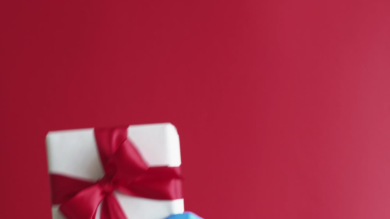 covid-19 christmas 2021 pandemic holidays greeting