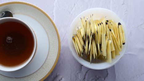 tea with sugar packets