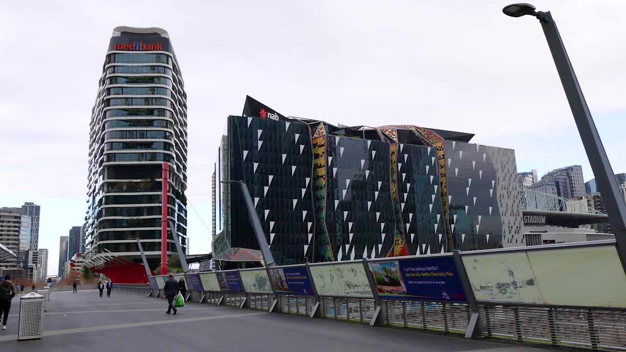 멜버른 시내 풍경: 현대 건축과 도시 분위기