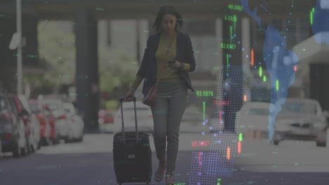 procesamiento de datos financieros contra una mujer con una bolsa de carrito caminando por la calle