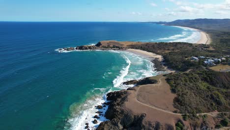 A-View-Of-Shelly-Beach-And-Emerald-Beach-Headland-In-New-South-Wales,-Australia