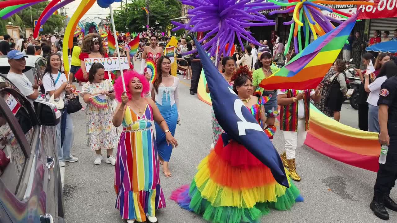 태국에서 lgbti 자부심 퍼레이드
