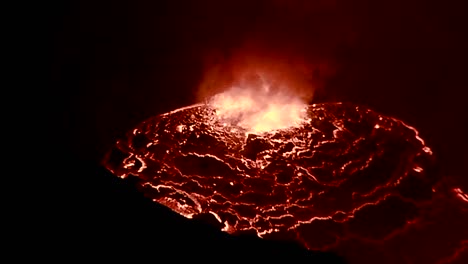 el volcán nyiragongo entra en erupción por la noche en la república democrática del congo 5