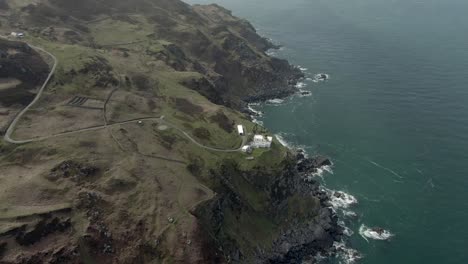 Aerial-view-of-Mull-of-Kintyre-lighthouse-in-Argyll-and-Bute,-Scotland