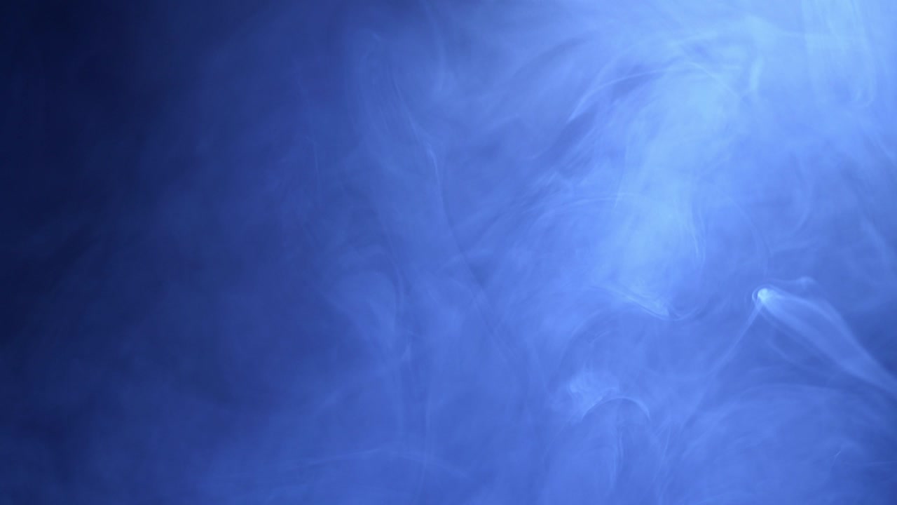 el humo de fondo, el humo volando lentamente.