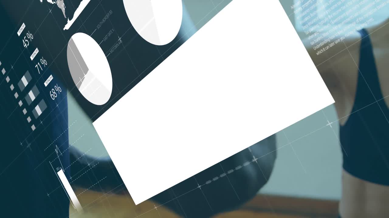 animación del procesamiento de datos sobre diversas personas que usan cintas de boxeo en el gimnasio