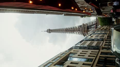 la torre eiffel en parís