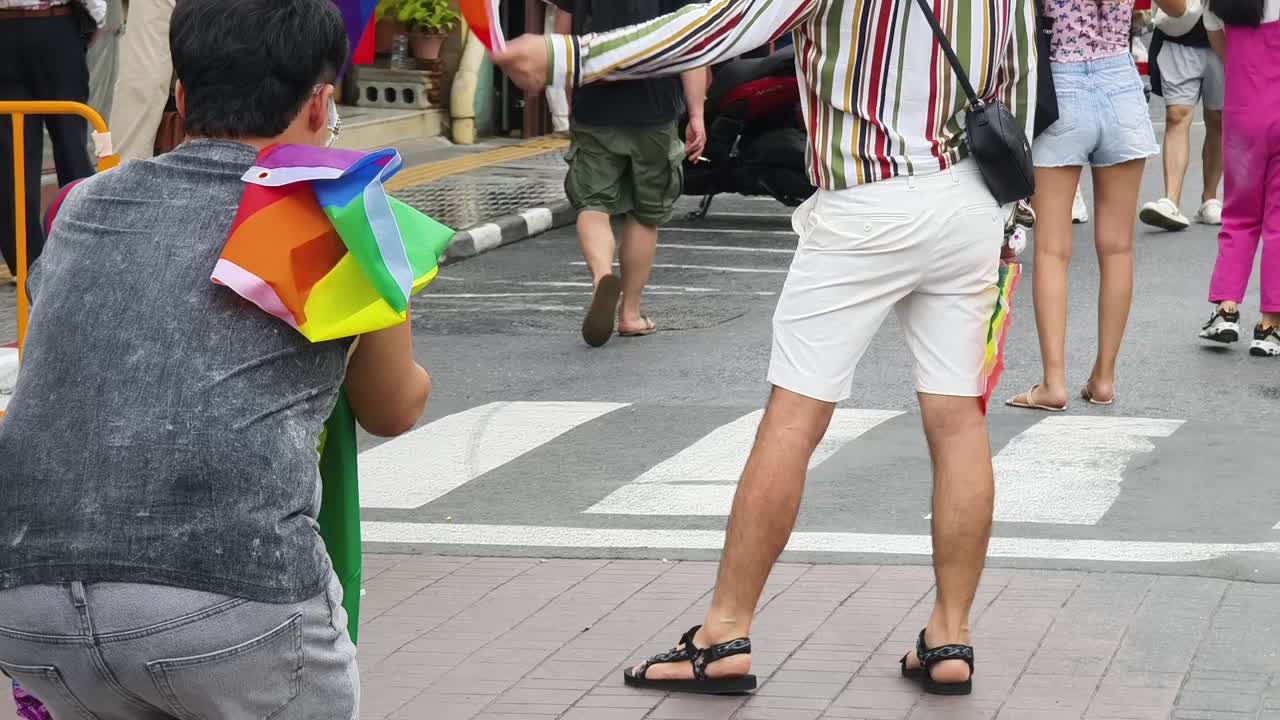 desfile del orgullo gay en tailandia