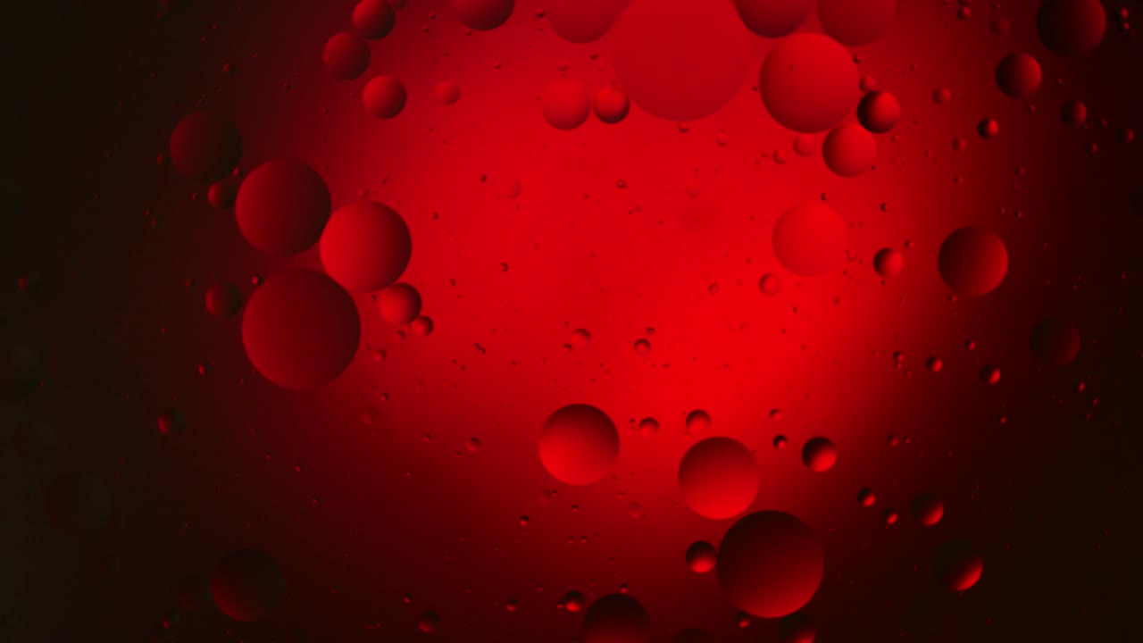 vista superior del movimiento de las burbujas en el líquido.