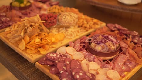 Close-up-video-of-a-festive-"snacks-to-beer"-buffet