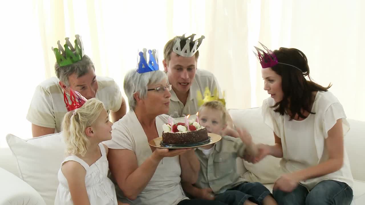 la abuela tiene su fiesta de jubilación