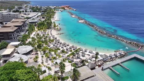 Playa-Mambo-En-Willemstad-En-Países-Bajos-Curacao