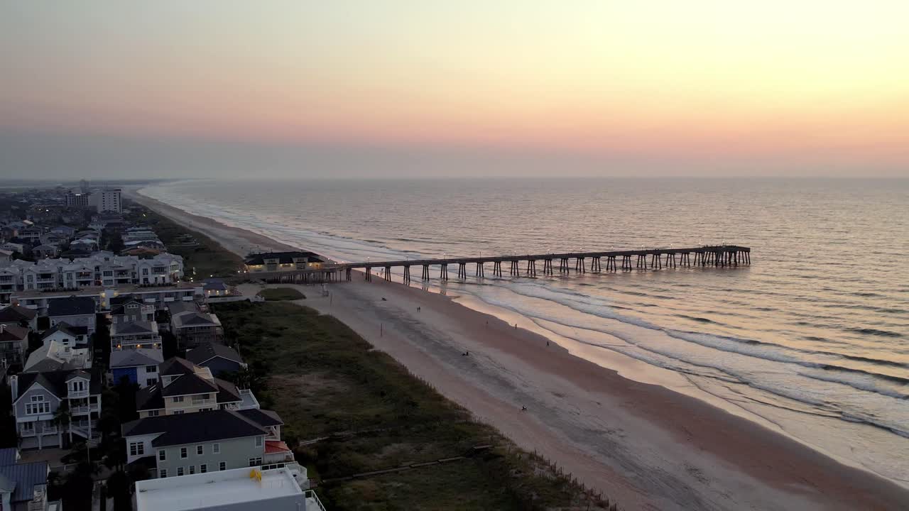 Alba, allontanamento aereo da Wrightsville Beach, NC, Carolina del Nord-1