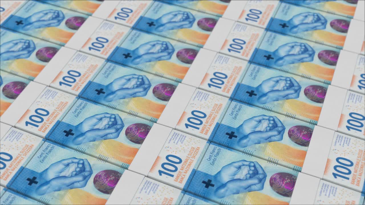 impresión de billetes de 100 francos suizos por una imprenta de dinero