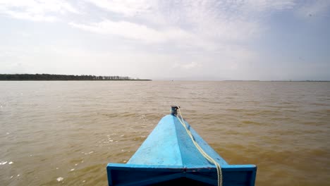 Bow-Of-A-Wooden-Boat-Sailing-On-The-Lake-Chamo-In-Arba-Minch,-Ethiopia,-Africa