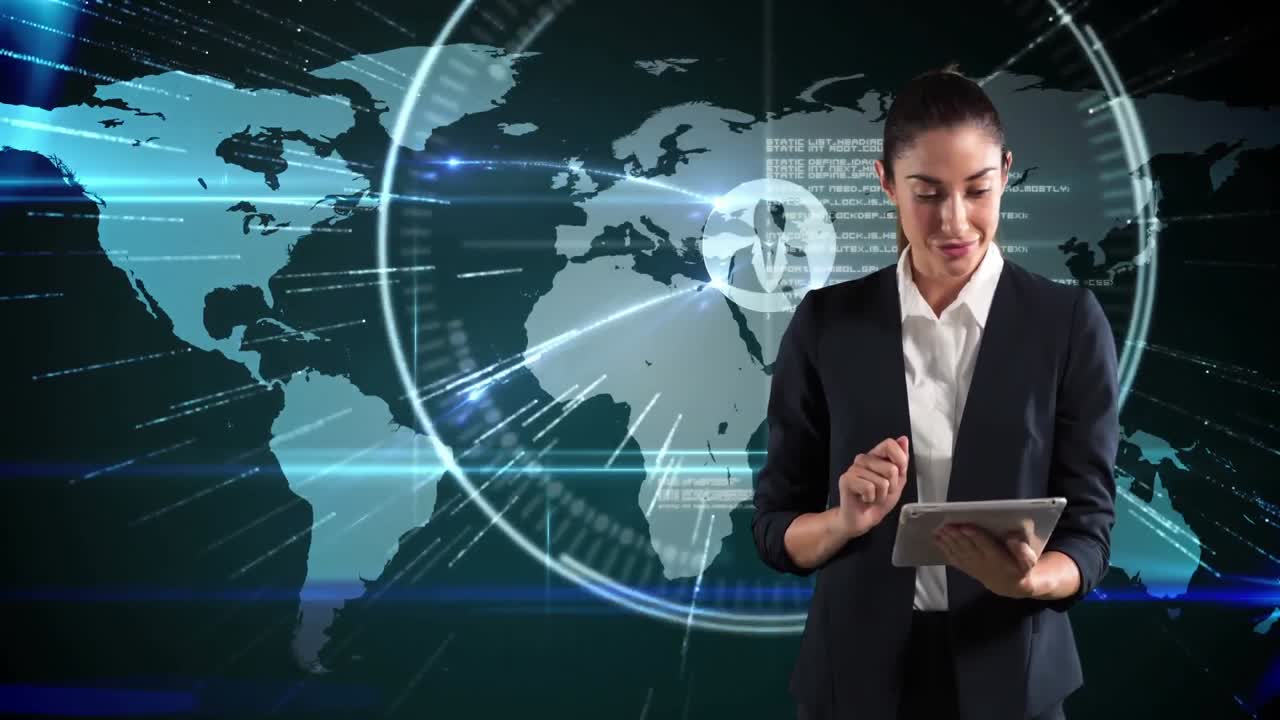 joven mujer de negocios de raza mixta usando una tableta con fondo de mapa del mundo