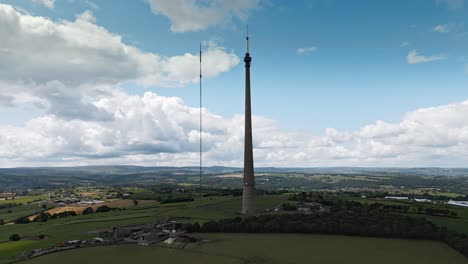 Emley-Moor-Estación-Transmisora,-Es-Una-Instalación-De-Telecomunicaciones-Y-Radiodifusión