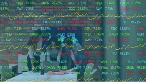 Animation-Der-Finanzdatenverarbeitung-über-Verschiedene-Geschäftsleute-Im-Büro