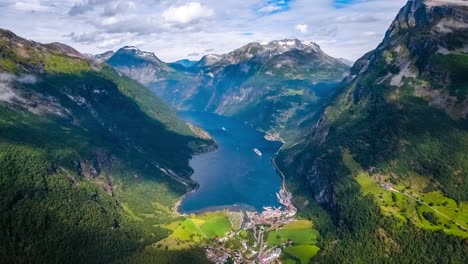 Fiordo-De-Geiranger,-Hermosa-Naturaleza-Noruega.