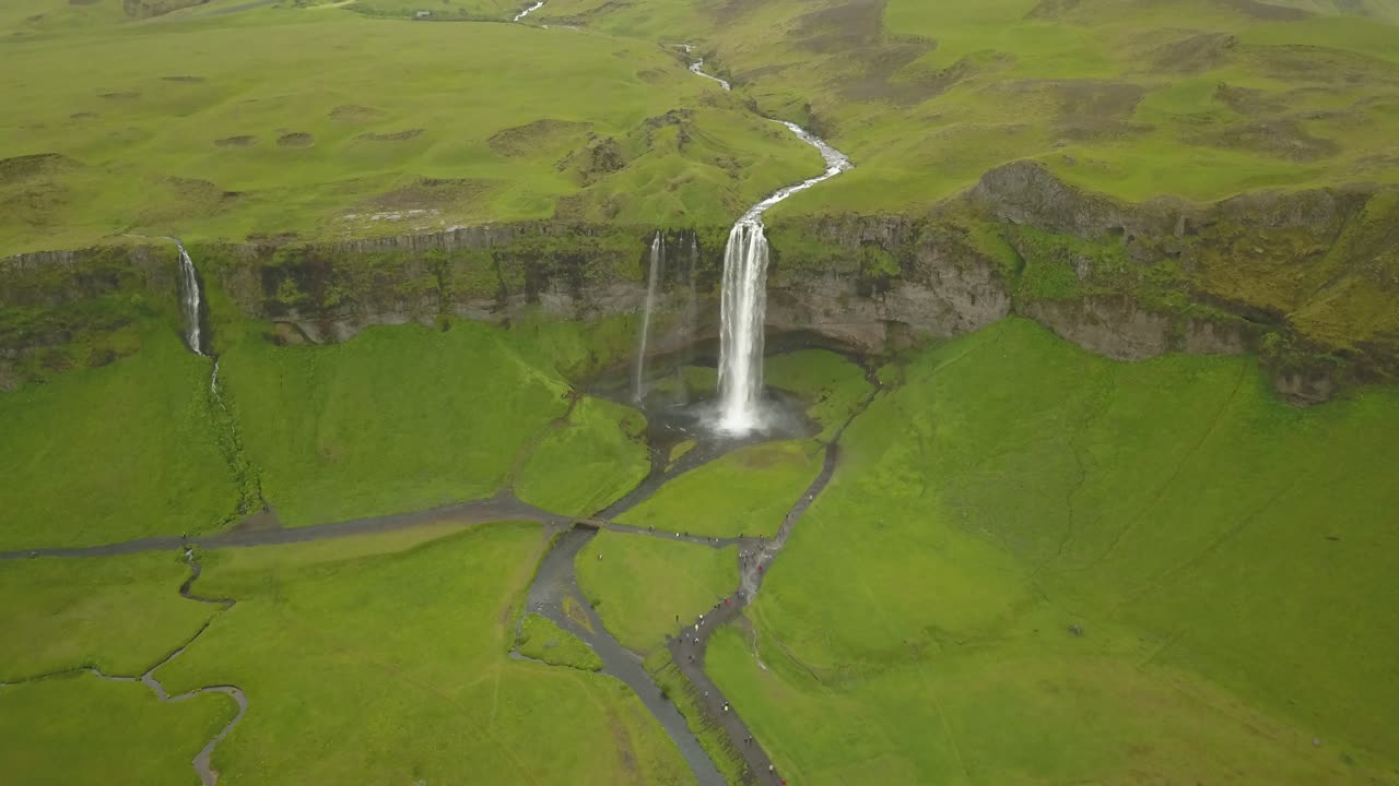 위 에서 볼 수 있는 아이슬란드 폭포
