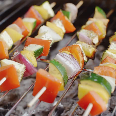 Delicious-vegetable-kabobs-on-grill