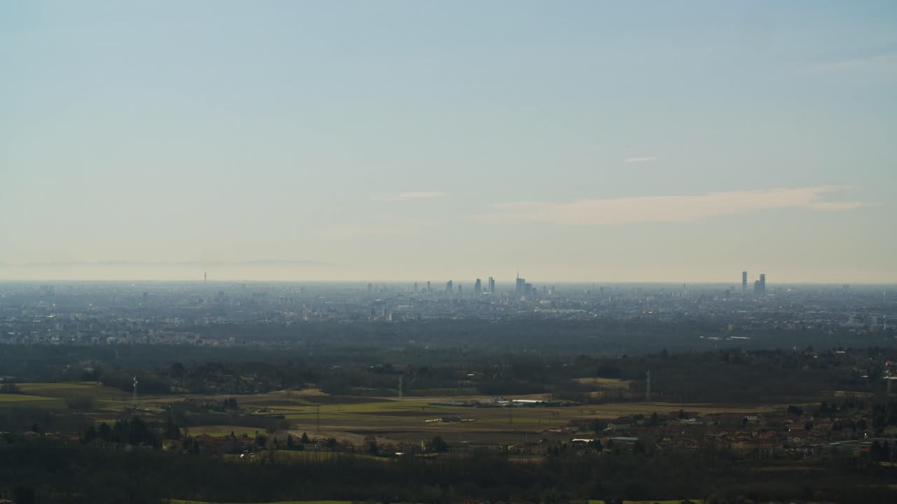 ciudad de milan, italia