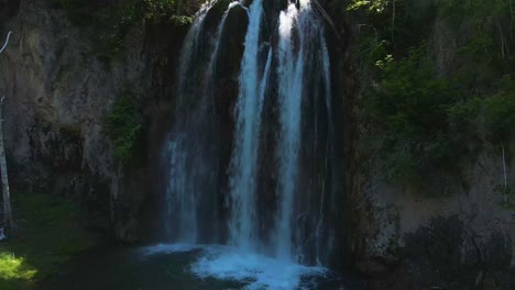 Aerial-tilt-shot-of-Spearfish-Falls-in-Spearfish-Canyon,-South-Dakota