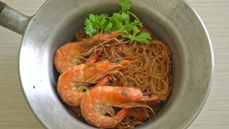 casseroled or baked shrimp with glass noodles or shrimp potted with vermicelli