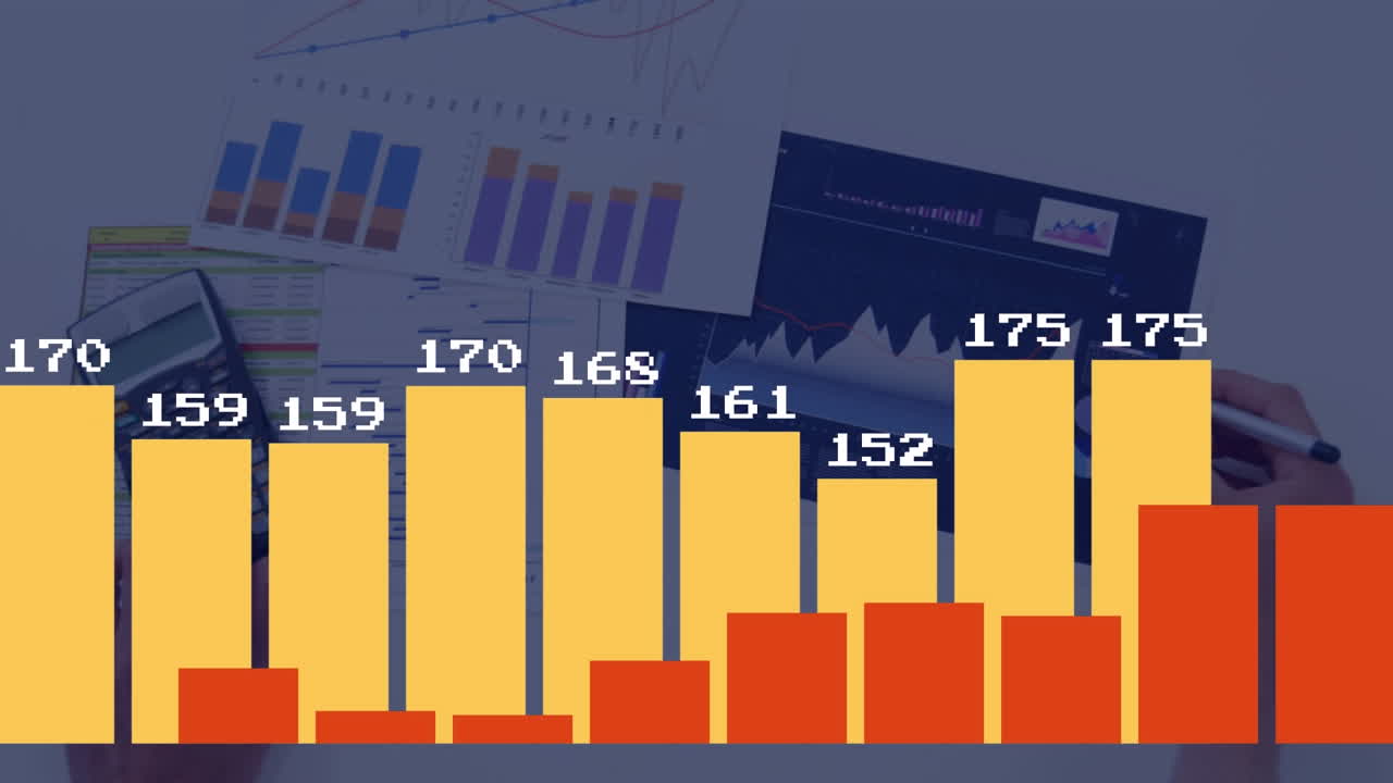 animación del procesamiento de datos financieros y estadísticas a través de calculadoras y papeles
