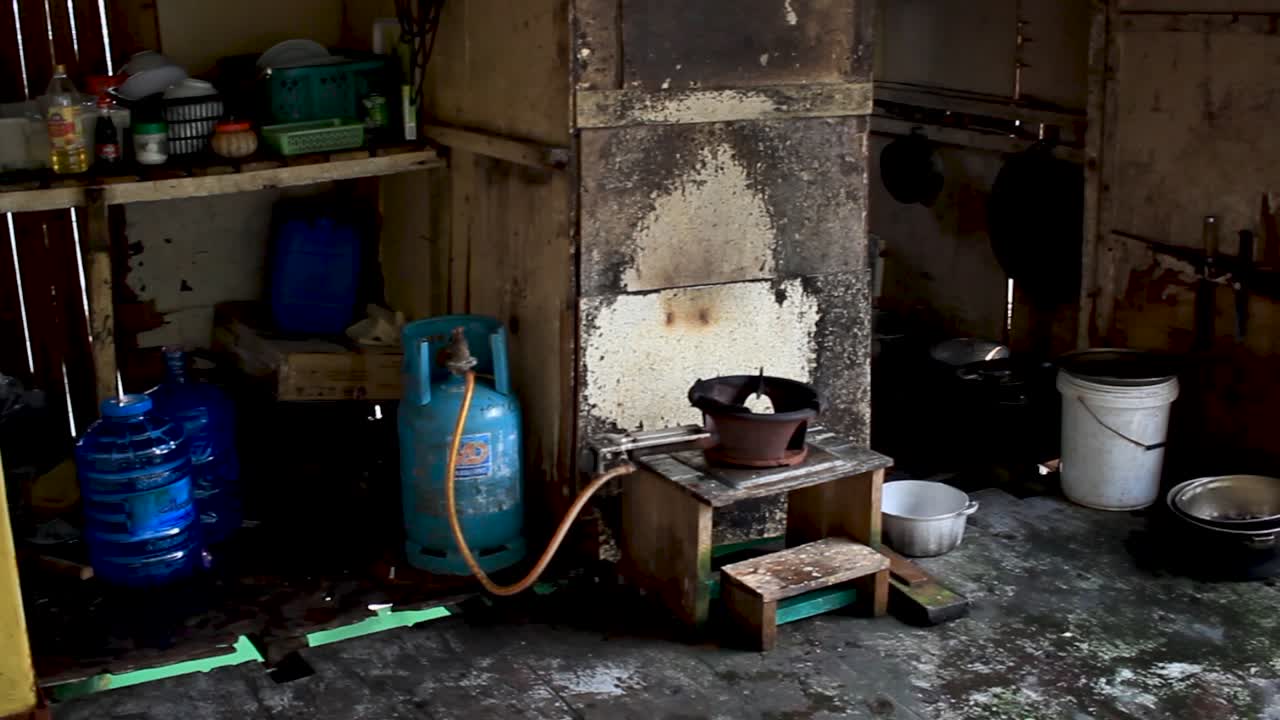 베트남 하롱베이 수상가옥 내부