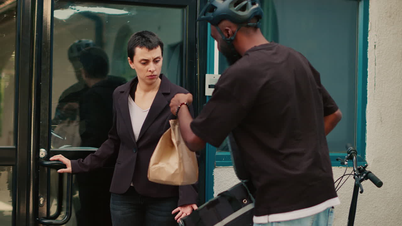 Food Delivery to a Businesswoman