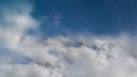 volando por encima de las nubes sol avión avión avión flotar volar cielo estratosfera 4k