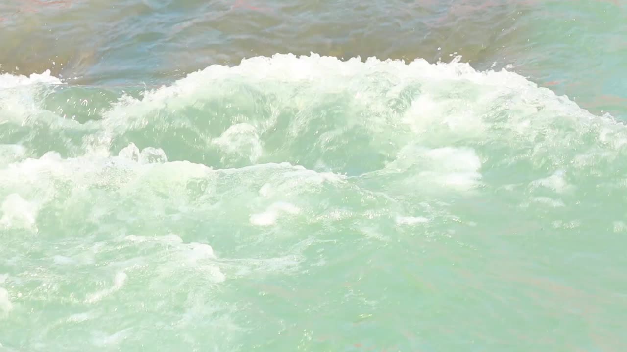 산 강에서 아름다운 물