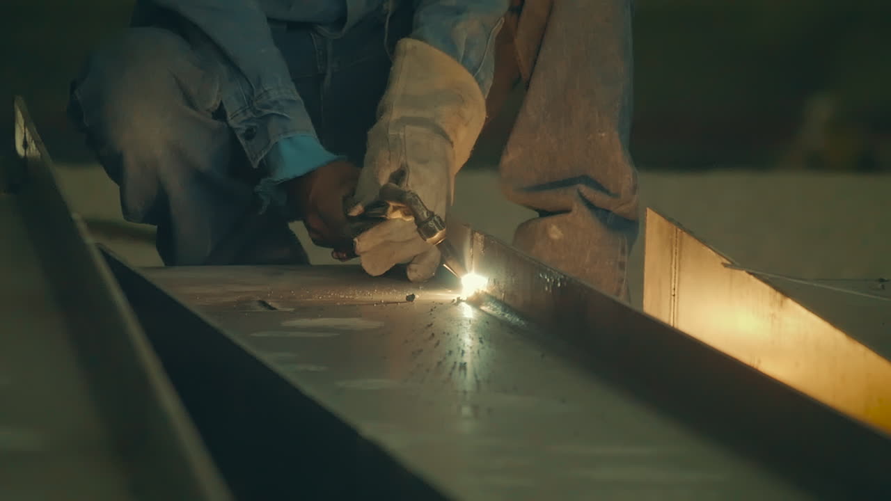 Welder Welding Metal