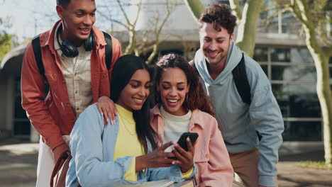 Studenten,-Gruppe-Von-Menschen-Und-Telefon-Für-Lustige