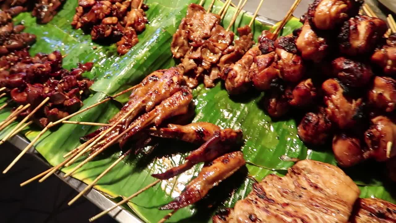 Katukeittiöruokaa Thaimaassa, Aasiassa.