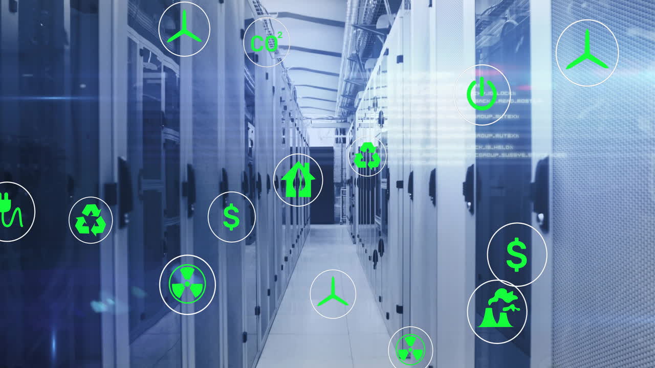 animación de datos de procesamiento, ecología verde y iconos de energía en la sala de servidores de computadoras