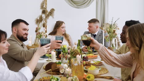 People-enjoying-the-banquet