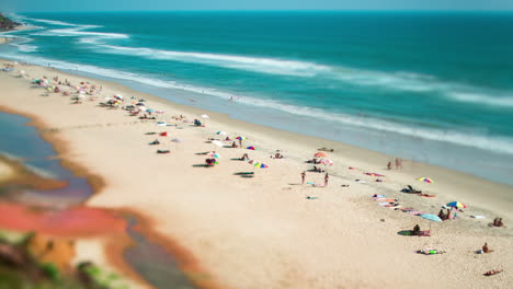 Zeitrafferstrand-Am-Indischen-Ozean.-Indien-(Tilt-Shift-Objektiv).