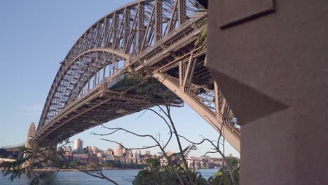 Vista-Del-Puente-Del-Puerto-En-Sydney