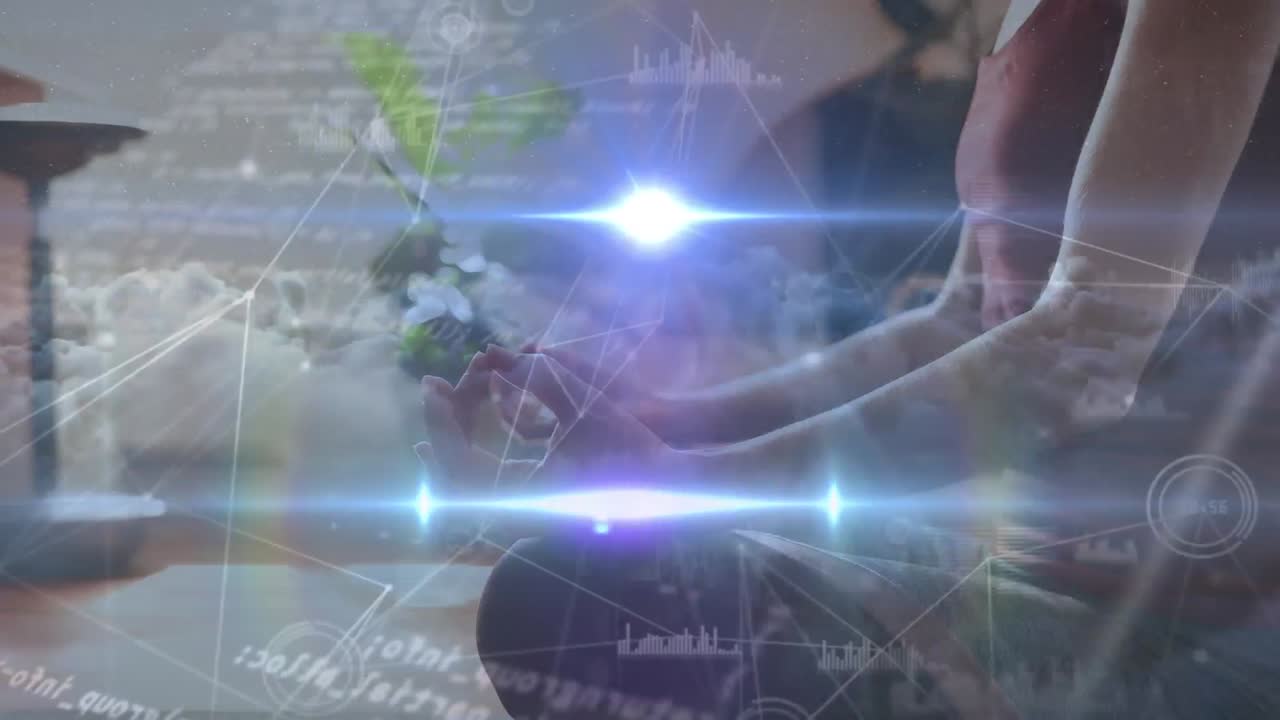 animación del procesamiento de datos y luz brillante sobre una mujer haciendo yoga