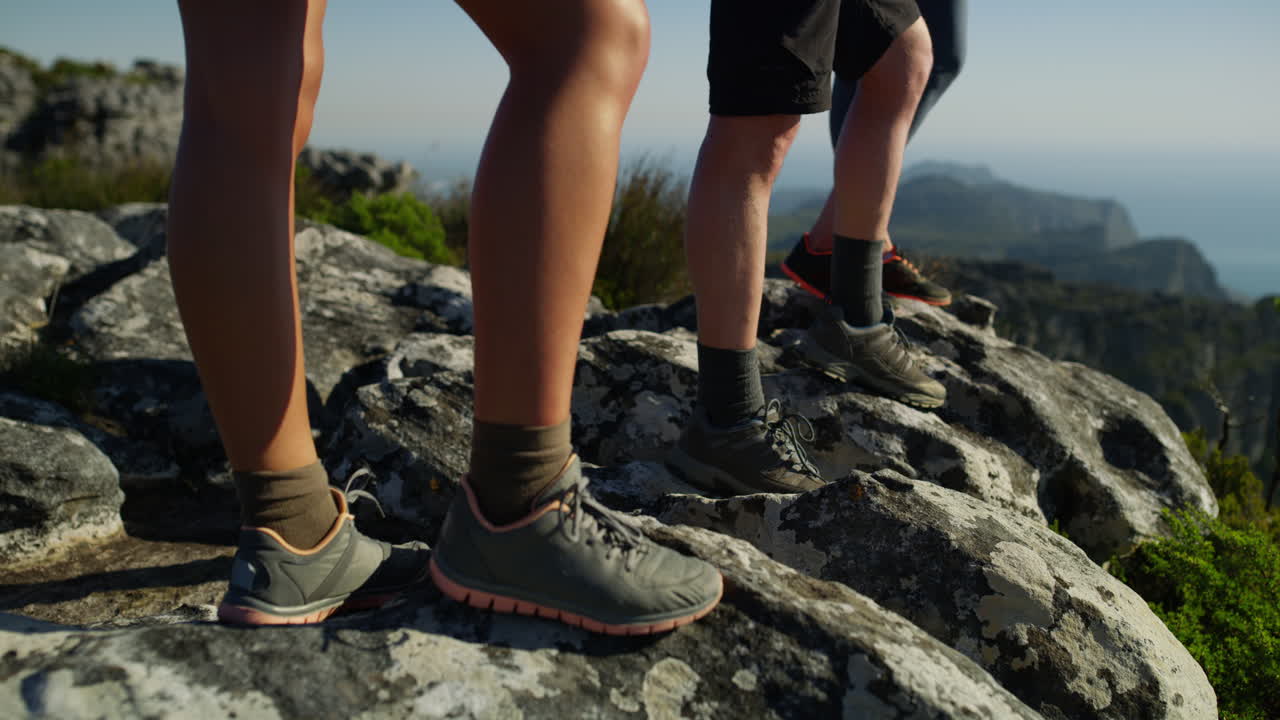 la mejor manera de experimentar la naturaleza es a pie.