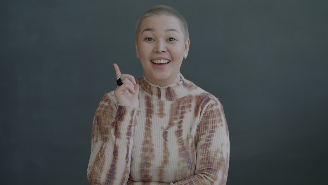 retrato de una mujer pensativa