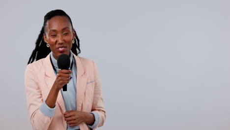 Happy-black-woman,-microphone