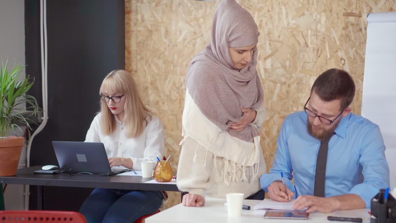 Ofiste İş Toplantısı