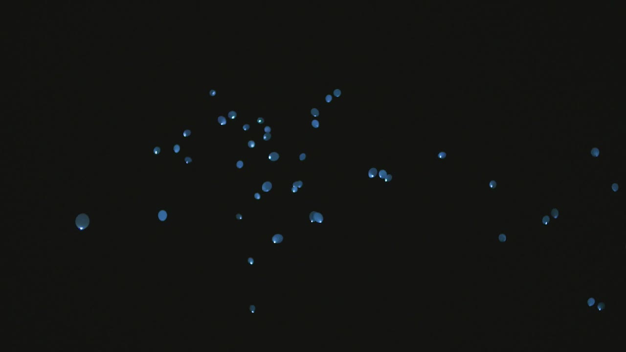 하늘을 나는 led baloons 1