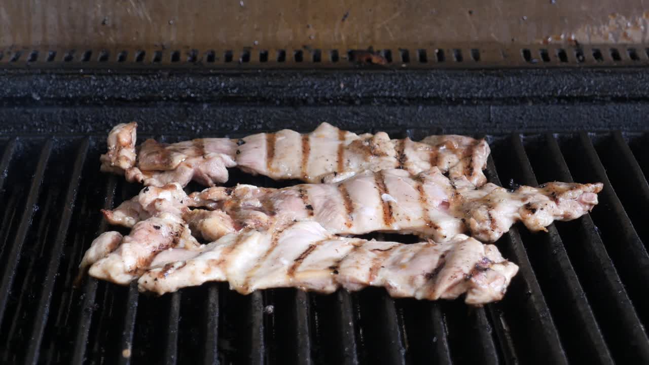 그릴 에 김 을 은  가