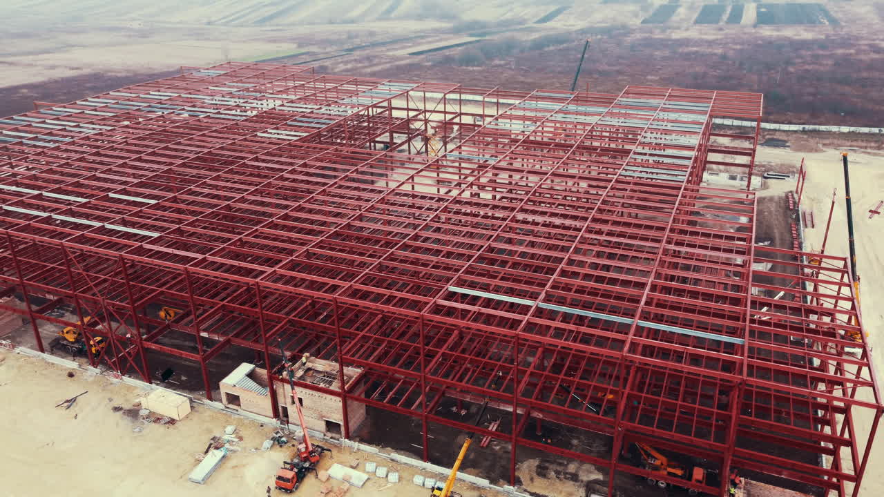 construcción de un gran edificio industrial