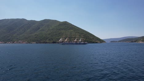 A-SAILING-BOAT-SAILS-Through-Boku-Bay